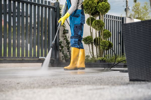 Driveway Power Washing in Clearwater