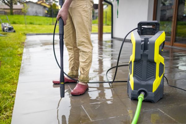 Porch Pressure Washing in Clearwater