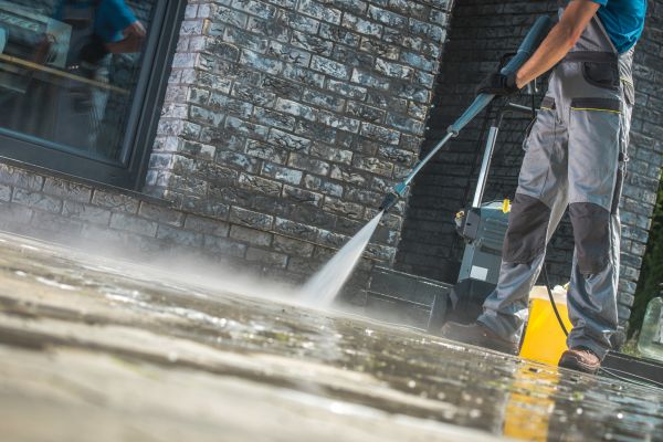 Storefront Pressure Washing in Clearwater