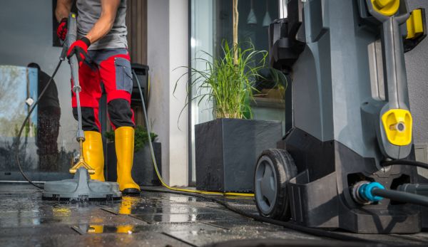 Commercial Pressure Cleaning in Clearwater