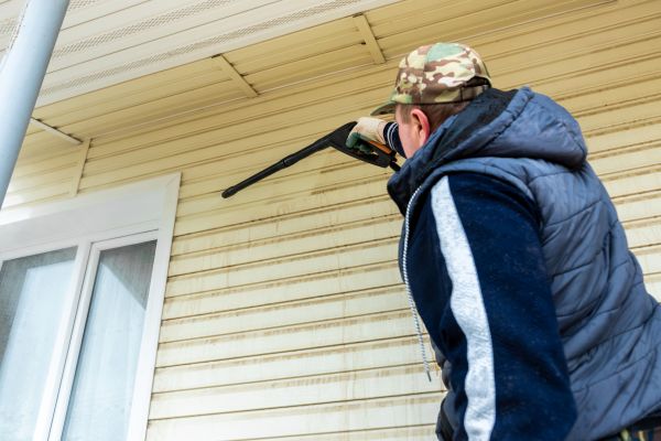 Vinyl Siding Pressure Cleaning in Clearwater